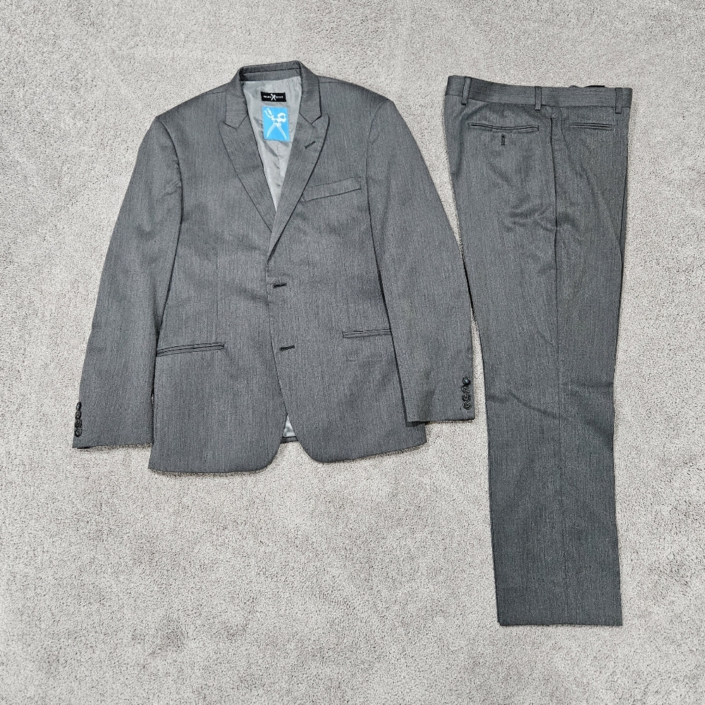 Men's Gray Suit